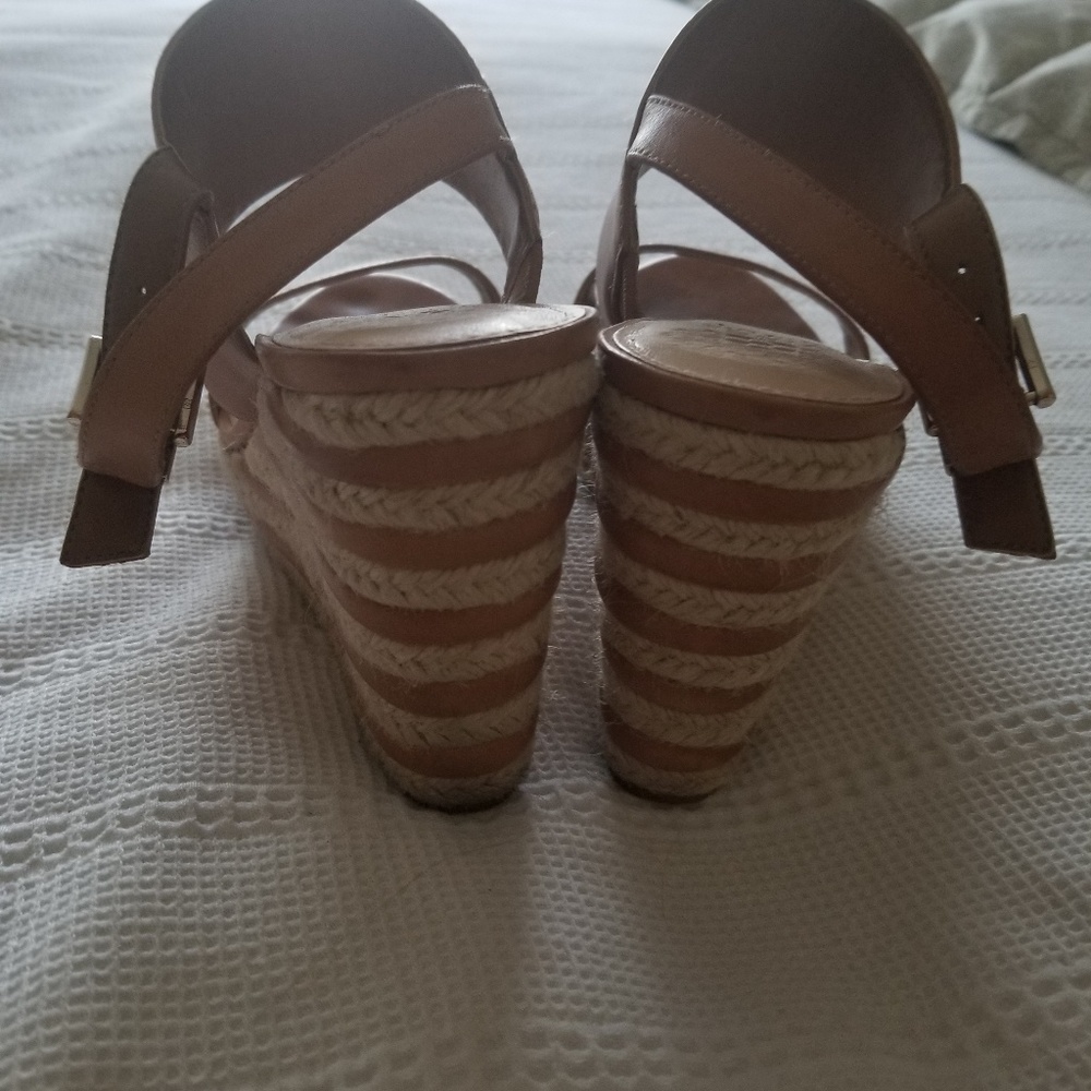 Vince Comuto wedges